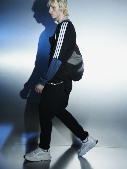 adidas Originals presenta la colección “2000 Running” 0