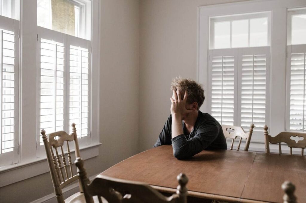 ¿Sientes tristeza el domingo? Aquí te decimos por qué