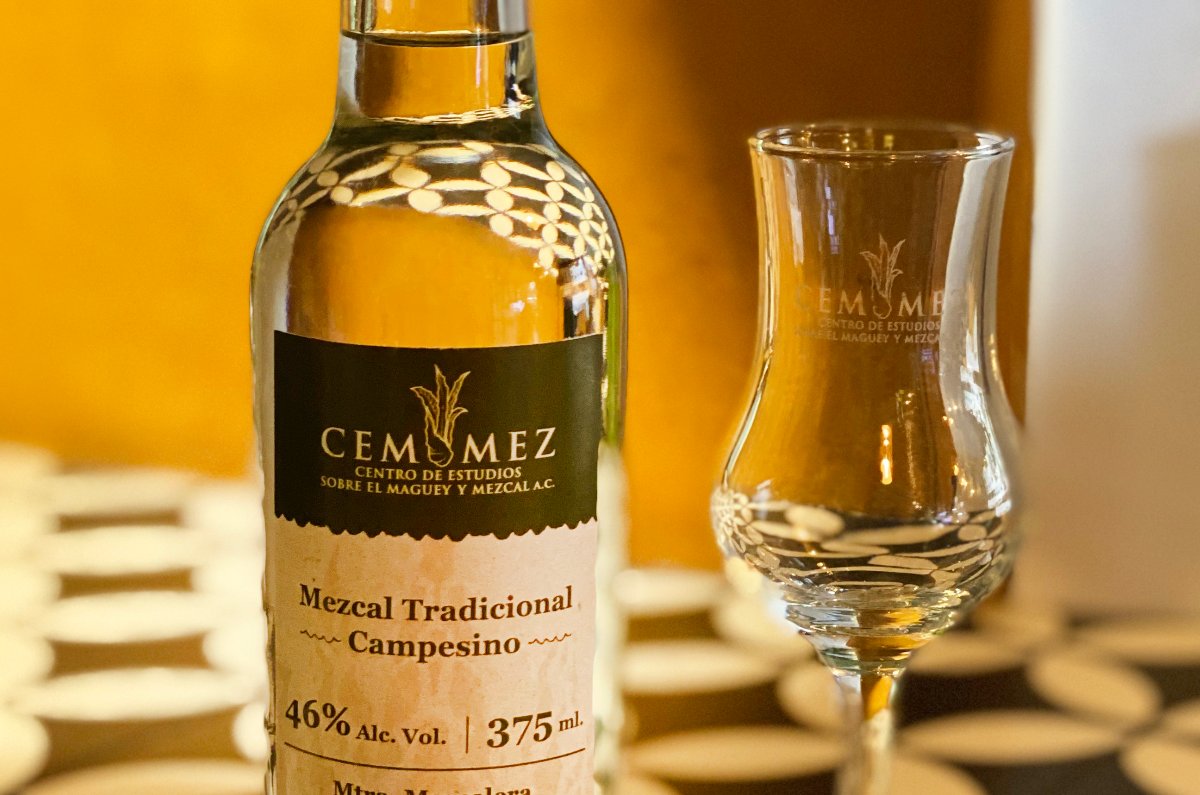 CEMMEZ impulsa la profesionalización del mezcal