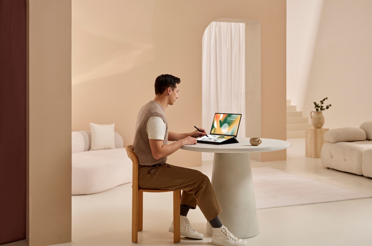 ASUS Zenbook 14 OLED y Zenbook Duo: Potencia y elegancia en una laptop 2