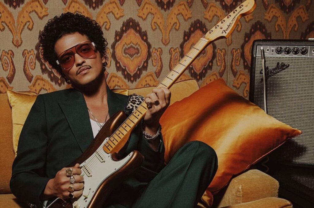 Bruno Mars presente en la reapertura del Estadio GNP (antes Foro Sol)