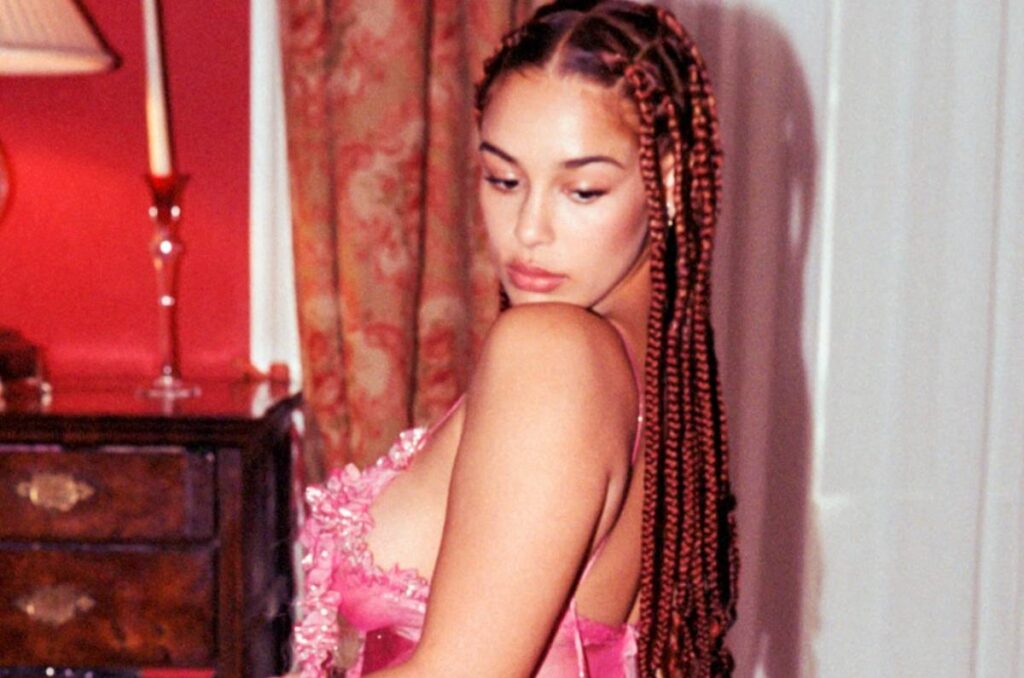 ¿Quién es Jorja Smith y por qué nos emociona su visita a México?