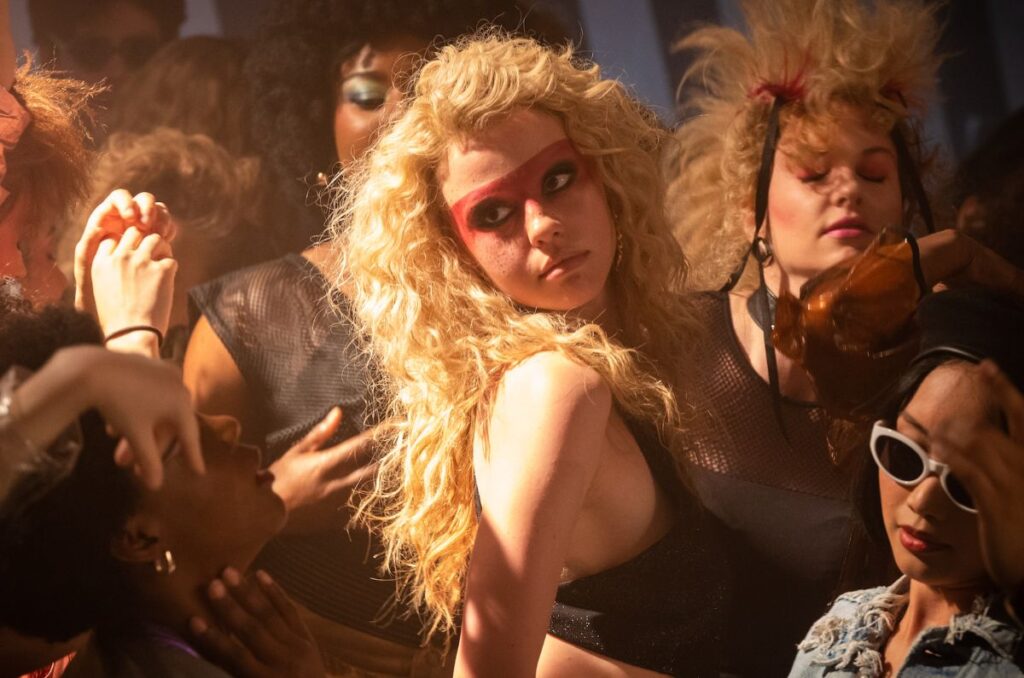 MaXXXine, la nueva película de terror de Lily Collins