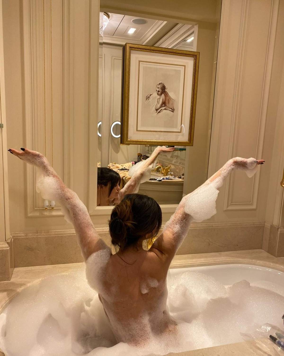 selena-gomez-nude
