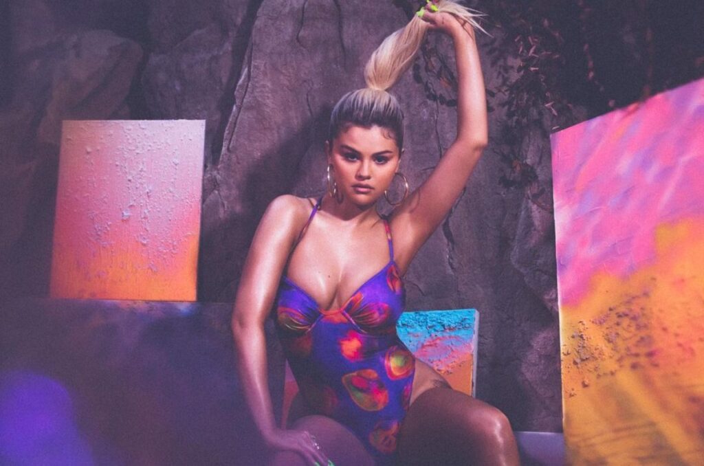 Selena Gomez cumple 32: Celebrando su estilo y sensualidad