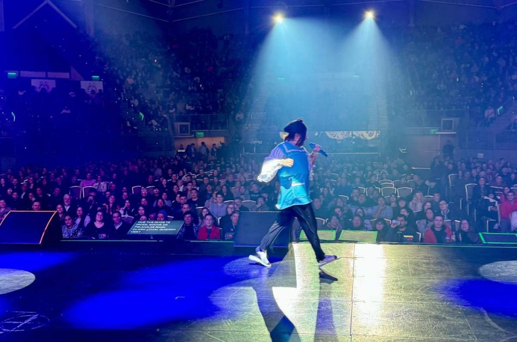 Mario Aguilar triunfa en Chile con “Ojo de loca no se equivoca” y planea conquistar Europa
