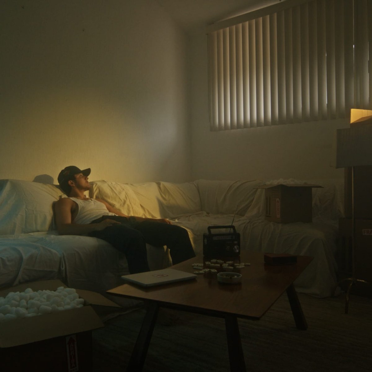 Mike Lamadrid lanza su segundo álbum de estudio “EFECTO DOMINÓ” y anuncia gira nacional 0