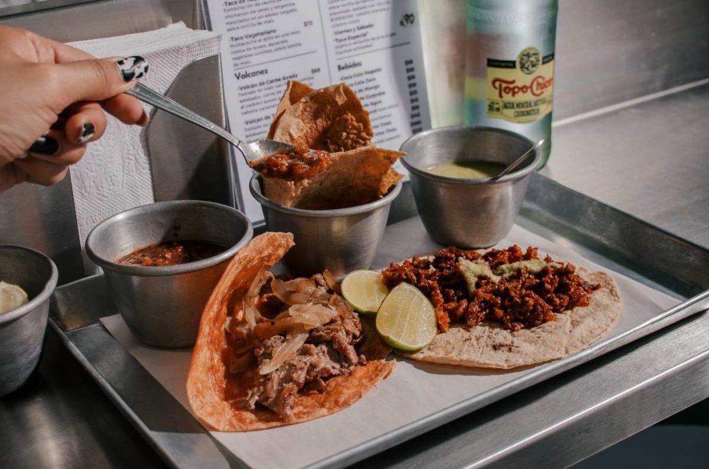 Los ‘Alexis’ inauguran nueva taquería en la Río Lerma