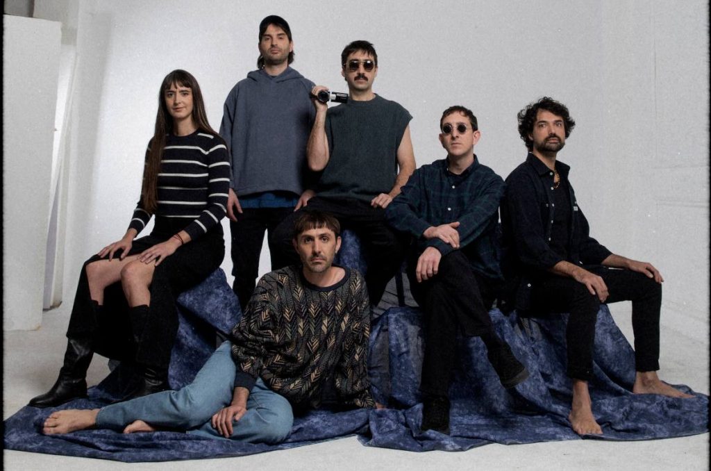 Mi Amigo Invencible: Cómo ‘Arco y Flecha’ experimenta con su sonido