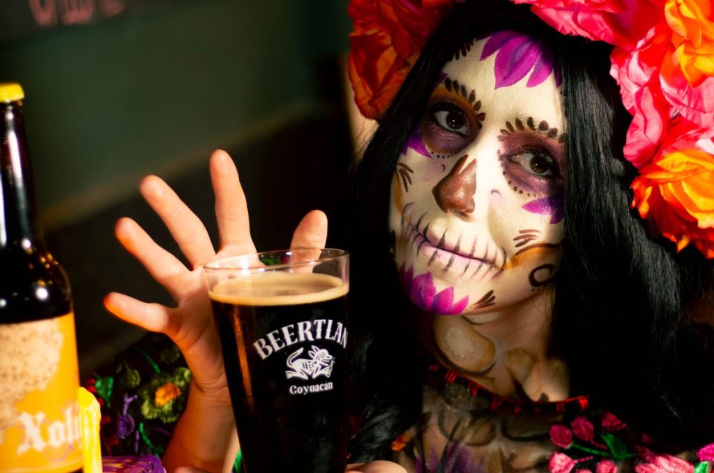 Xolín Porter: Un tributo a los muertos cortesía de cervecería Obni