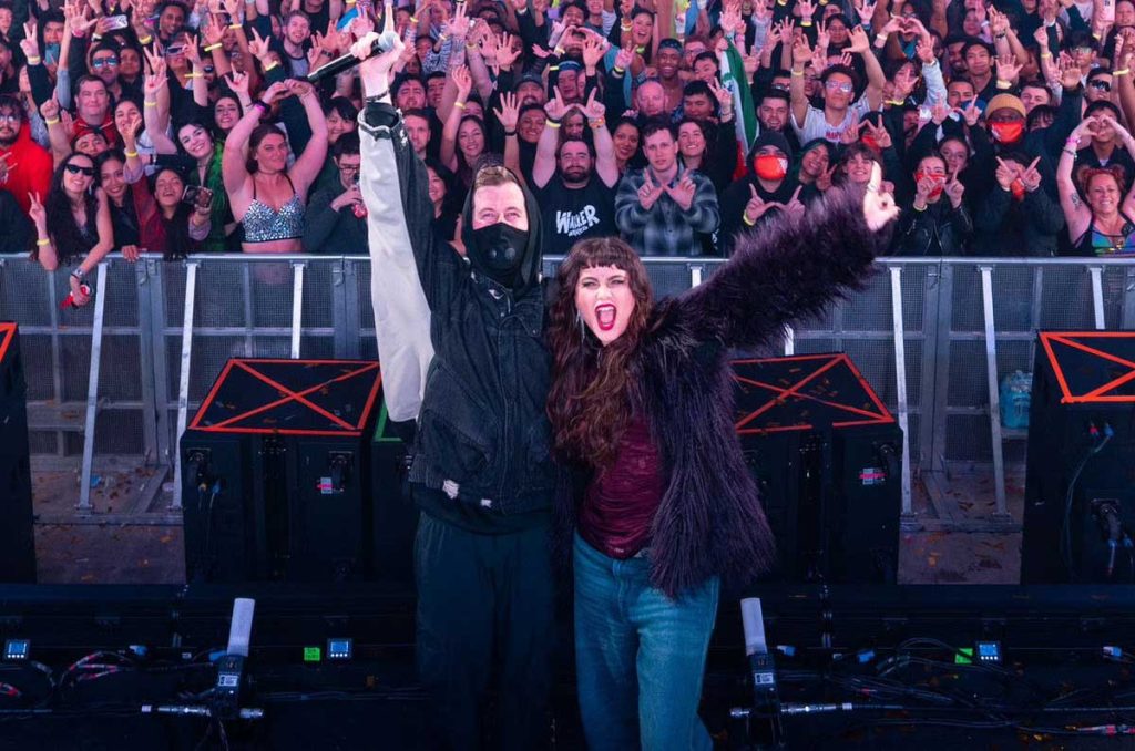 Sofía Reyes deslumbra en el show de Alan Walker