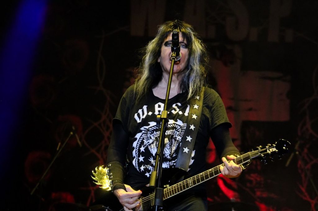 Titans of Metal: el área de juegos del infierno