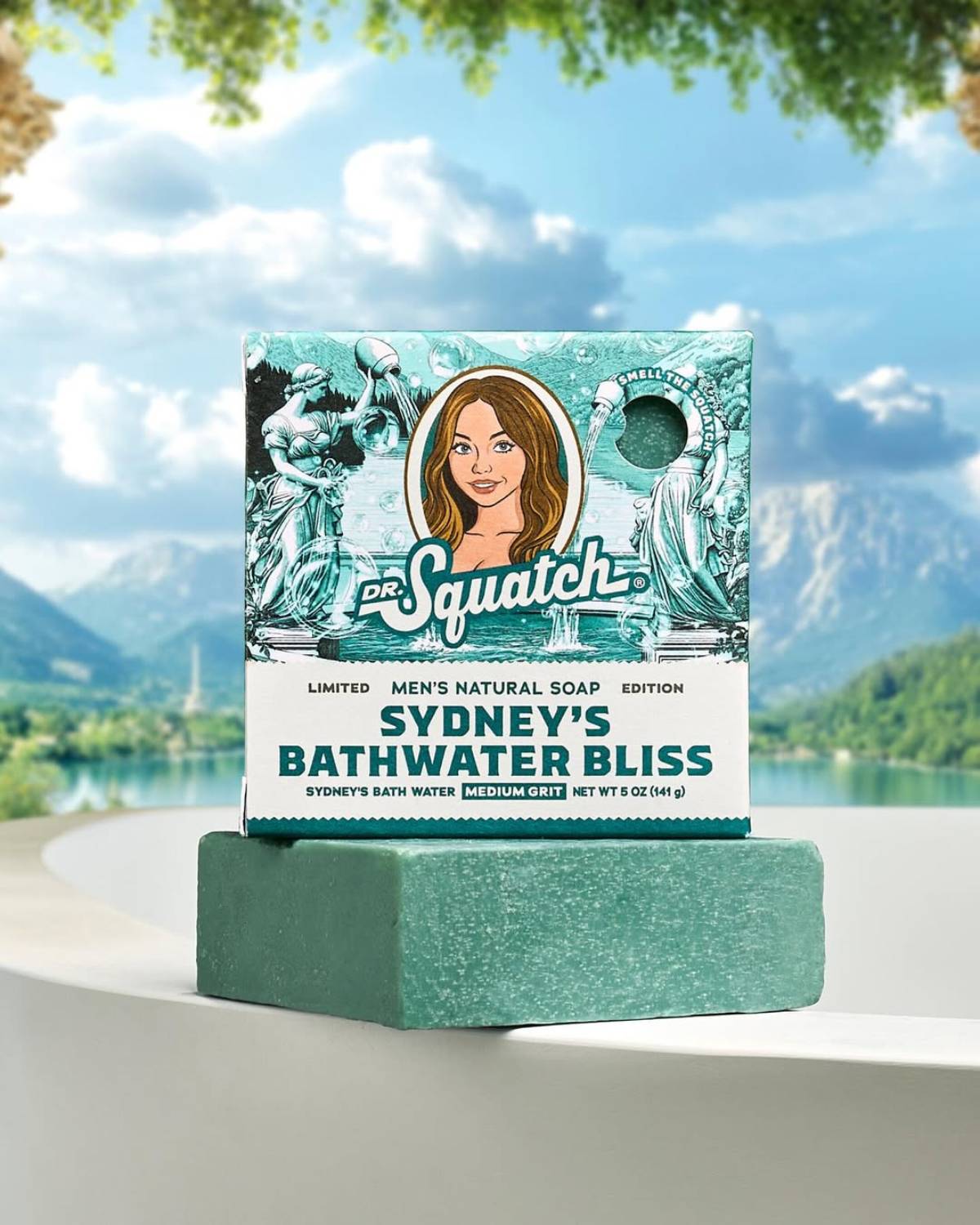 Sydney Sweeney se desnuda para vender su agua de baño en un jabón 0