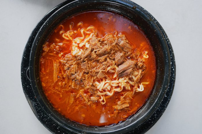 Cuatro de Barrio: La birria tiene nuevo Rey 3