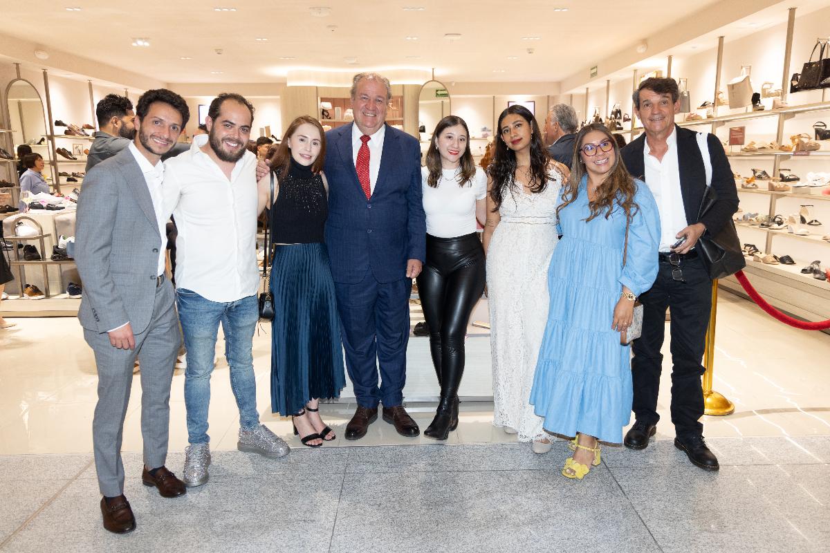 Dorothy Gaynor renueva su imagen: un reencuentro con la esencia de la moda mexicana 1