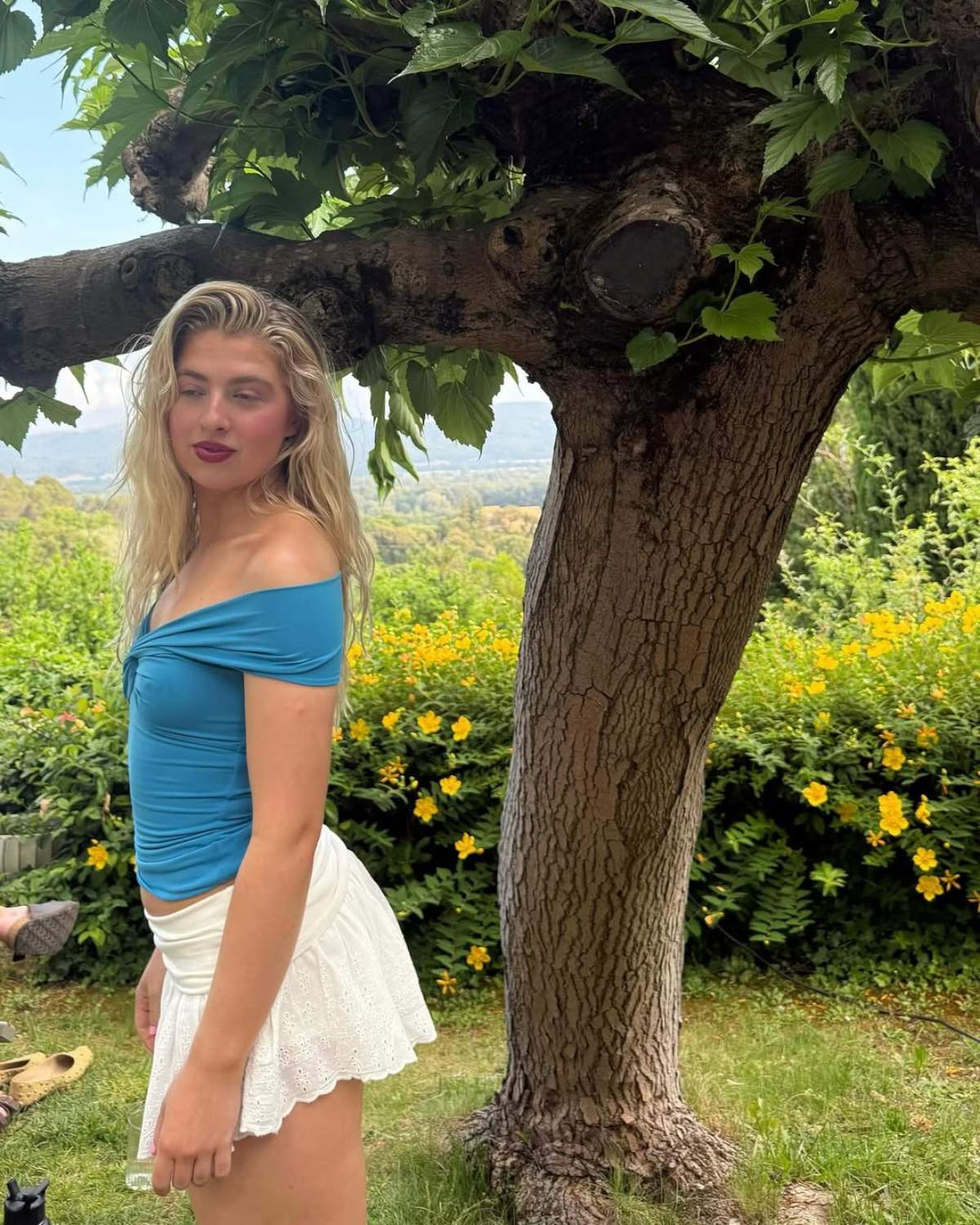 anais-gallagher-quien-es-nude-oasis-noel