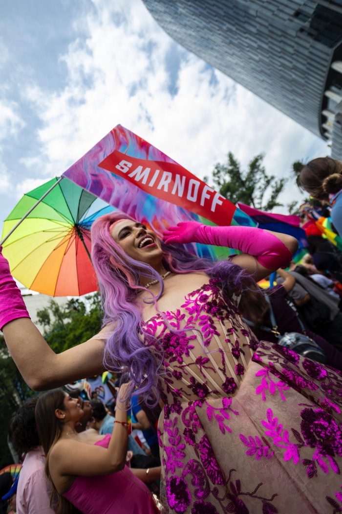 Orgullo el que lo lea: Smirnoff convierte un insulto en arte 0