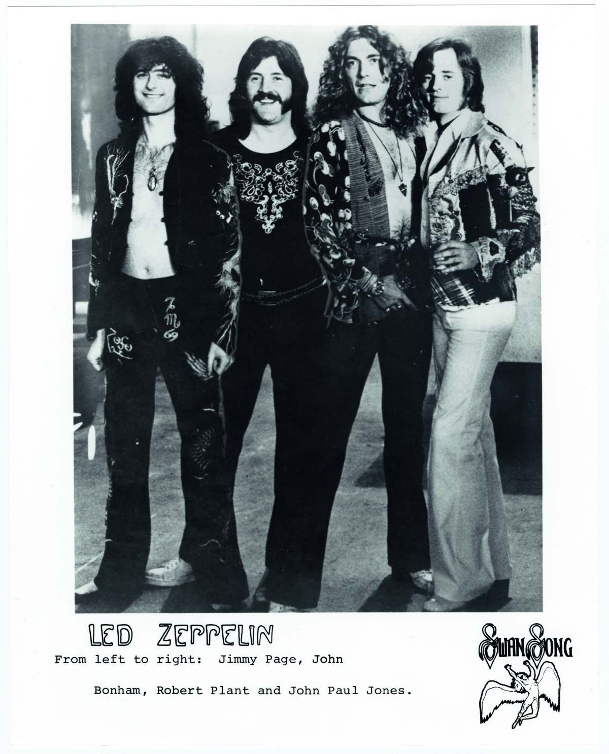Led Zeppelin: Así se siente volar en un dirigible de plomo 0