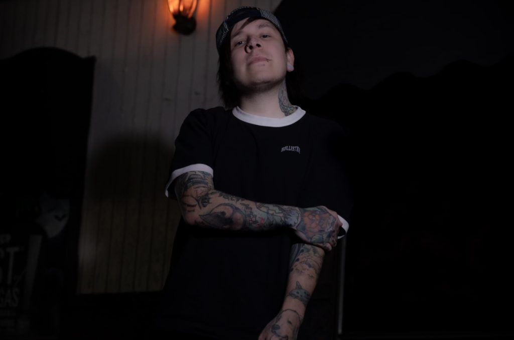 Juncko Tattoo: el artista que convierte el caos emocional en geometría sagrada