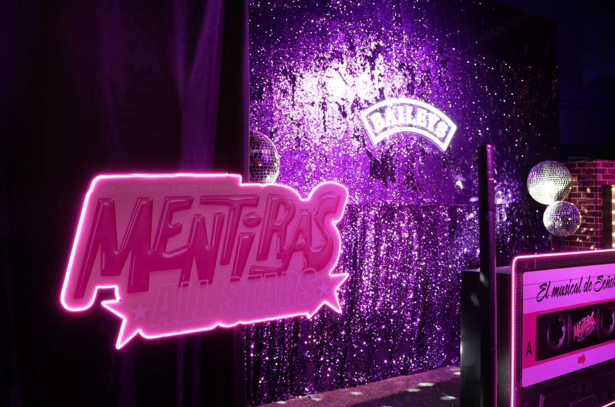 Mentiras All Stars y Baileys: noches de glamour, nostalgia y el orgullo de ser señoras