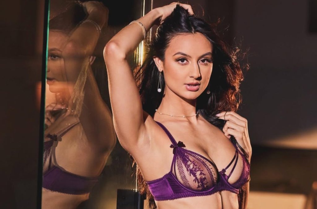 Eliza Ibarra: la sonrisa latina y el estandarte del deseo