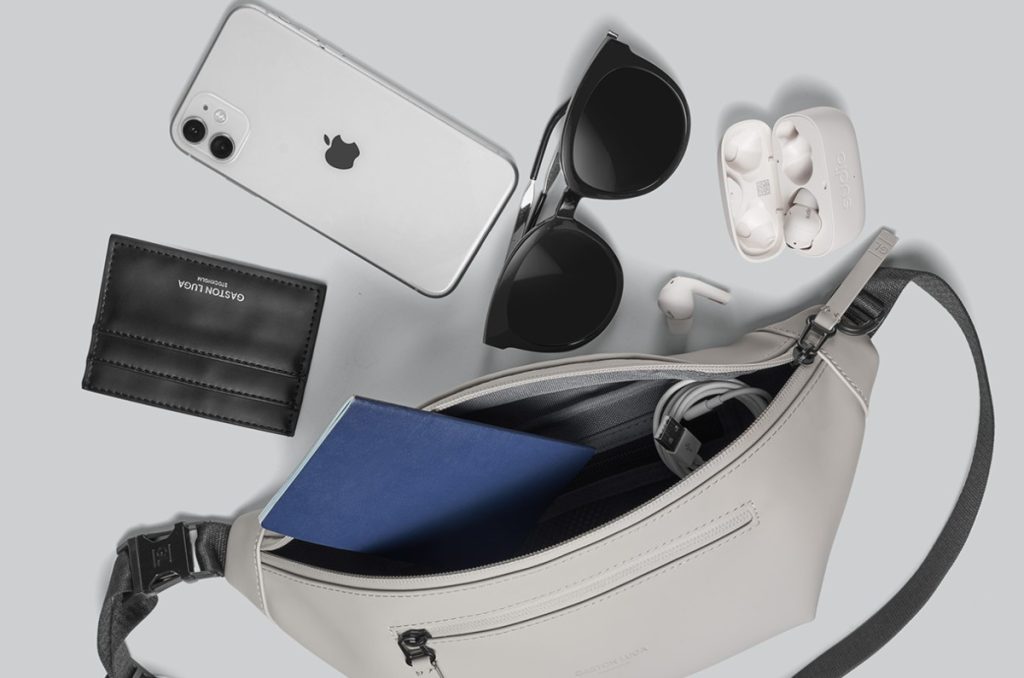 Gaston Luga Otoño Invierno 2025: tonos “latte” y crossbags veganas para el hombre urbano