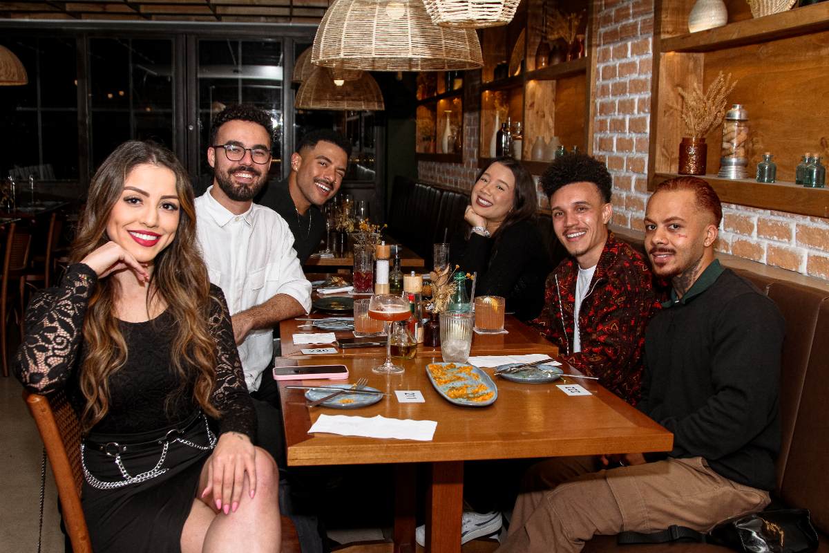 Timeleft: ¿Te atreves a cenar con 5 desconocidos? 1