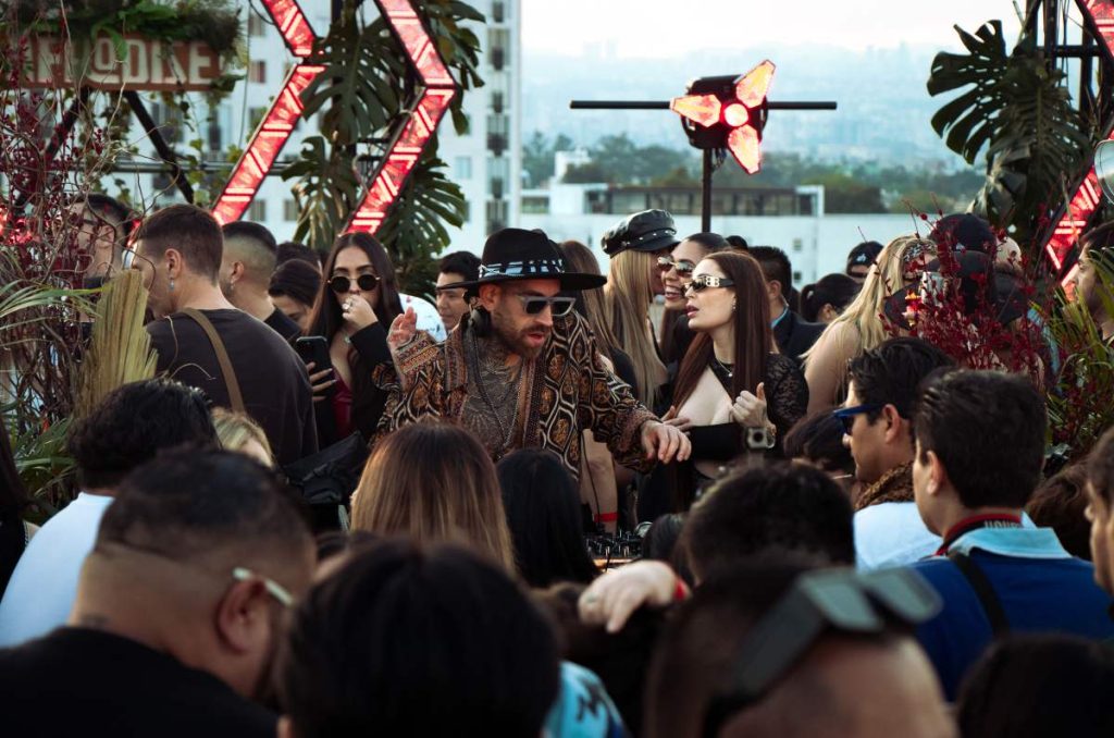 HELIX 004: Una fiesta de música electrónica en un helipuerto