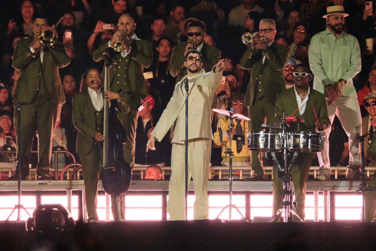 Perreando sola en la segunda fecha de Bad Bunny 0