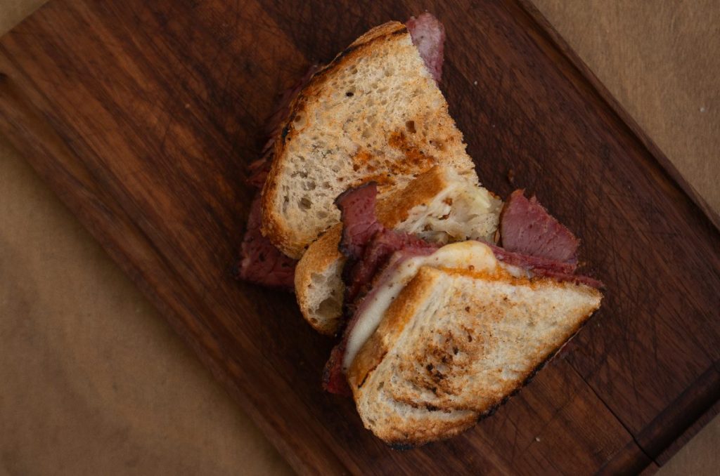 Cena Maridaje: una noche de queso, vinos y charcutería en Fiambre