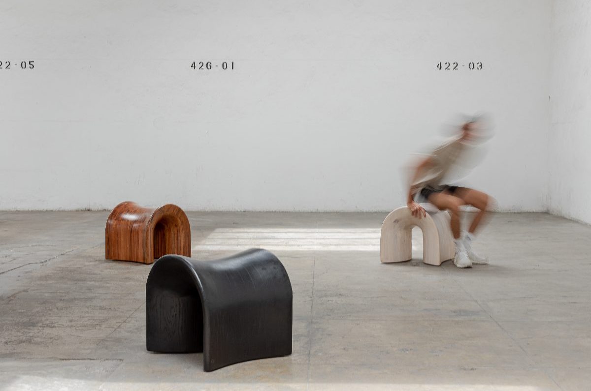 Furlong es una exposición colectiva inspirada por el Año del Caballo