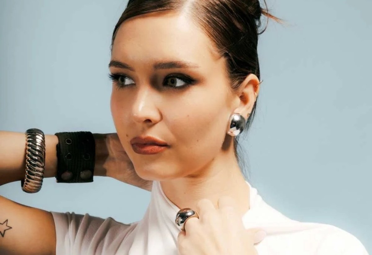 Katie Tupper: Greyhound suena a Confesiones, relaciones y sensualidad 0