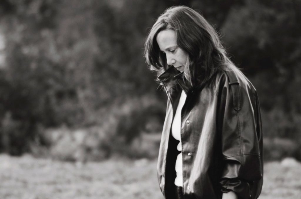 Nereida Fau lanza “Kappa”, una canción sobre la distancia emocional