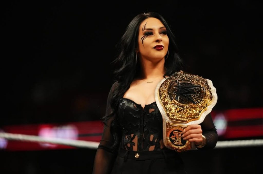 Stephanie Vaquer: la latina que reina con poder y sensualidad en la WWE